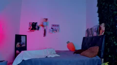 Snapshot of sweet_vond chatting on October 9, 1:27 pm Steven independent model online show from October 9, 1:27 pm