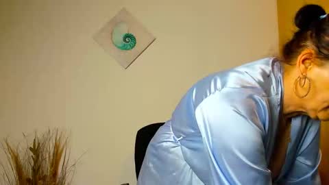 Viorica online show from April 5, 2:52 am