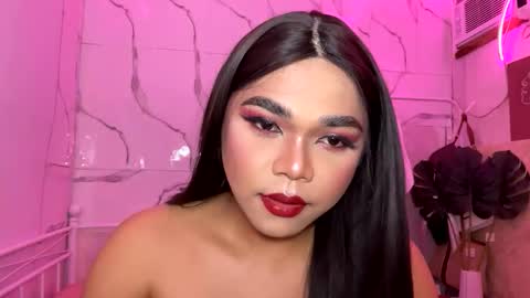 Leith Madrigal online show from November 8, 6:00 pm