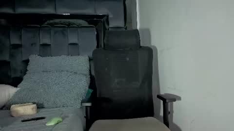 sweetblonde111 online show from July 12, 2:26 am