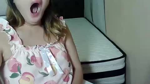 sweetcamille69 online show from March 4, 7:54 pm