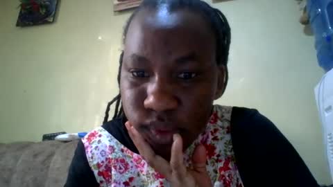 sweetdiva2012 online show from July 2, 5:01 am