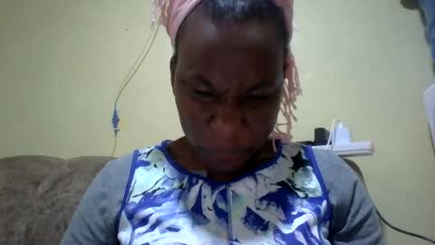 sweetdiva2012 online show from June 25, 6:07 am