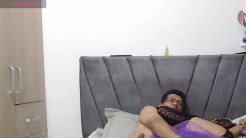 Sweet doll and Daddy online show from October 31, 8:20 pm