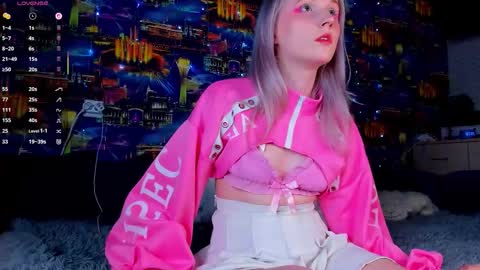 Snapshot of sweeterose chatting on September 29, 4:28 pm sweeteRose online show from September 29, 4:28 pm