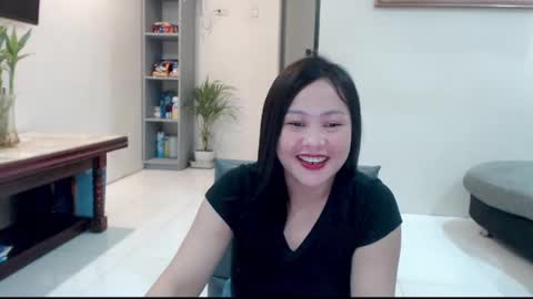 Snapshot of sweetestsmile_ chatting on March 6, 1:16 am Khaye online show from March 6, 1:16 am
