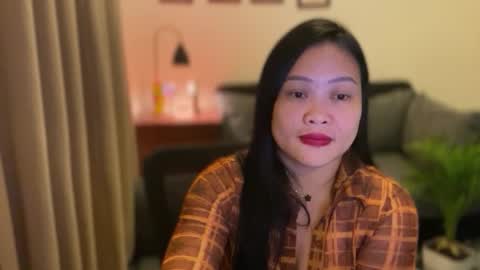 Snapshot of sweetestsmile_ chatting on October 15, 1:45 pm Khaye online show from October 15, 1:45 pm