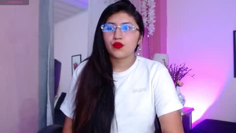 Snapshot of sweetgh_ chatting on September 30, 11:42 am Sweet online show from September 30, 11:42 am