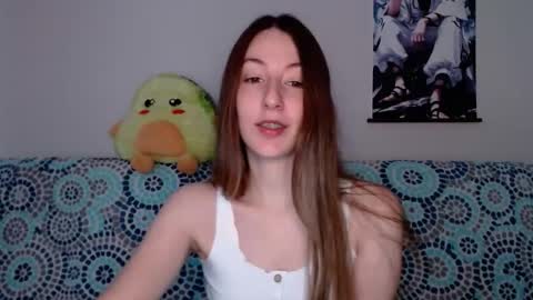 Snapshot of sweetheart_77 chatting on September 18, 7:12 am Emma online show from September 18, 7:12 am