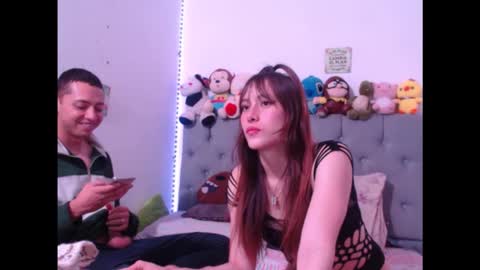 Snapshot of sweethoney22_ chatting on January 21, 7:58 am Sabrina y Eliot online show from January 21, 7:58 am