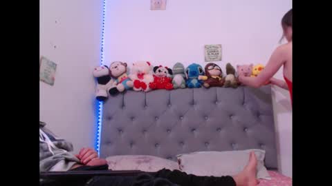 Snapshot of sweethoney22_ chatting on January 26, 5:13 am Sabrina y Eliot online show from January 26, 5:13 am