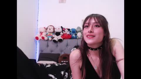 Snapshot of sweethoney22_ chatting on January 19, 3:50 am Sabrina y Eliot online show from January 19, 3:50 am