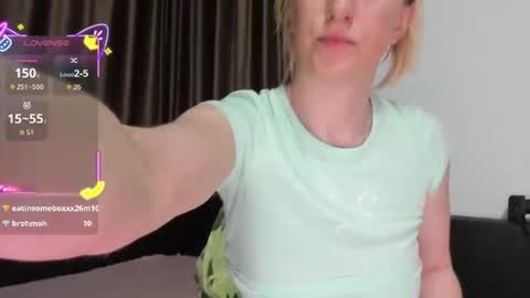 sweethornytanya online show from June 26, 12:38 am