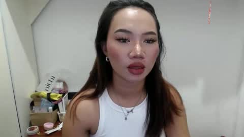 lexie online show from April 11, 4:22 pm