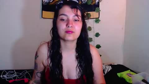 Snapshot of sweetie_maryy chatting on October 13, 11:51 pm Maria my insta sweetie maryy online show from October 13, 11:51 pm