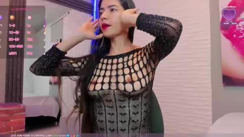 Snapshot of sweetieandjuiicy chatting on March 3, 1:23 pm Call me Nataly online show from March 3, 1:23 pm