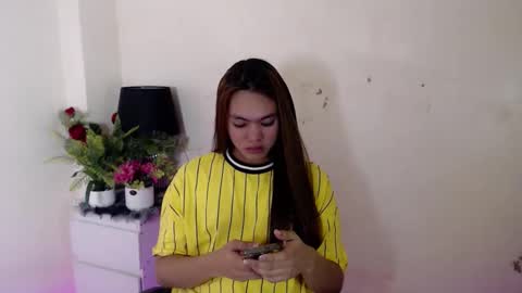 SWEET KEYA online show from February 26, 7:01 am