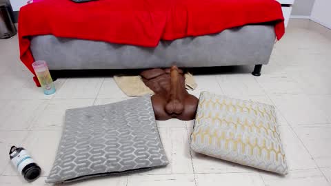 Lauren online show from March 22, 8:29 am