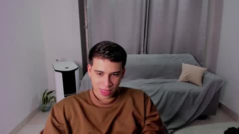 Lian online show from February 19, 3:06 am