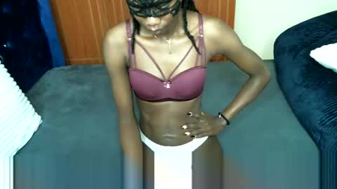 Snapshot of sweetlilly2540 chatting on September 12, 11:34 am sweetlilly2540 online show from September 12, 11:34 am
