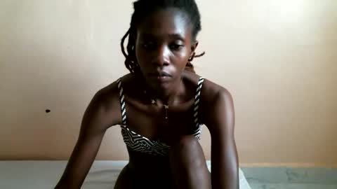 Snapshot of sweetlilly2540 chatting on March 5, 2:56 pm sweetlilly2540 online show from March 5, 2:56 pm