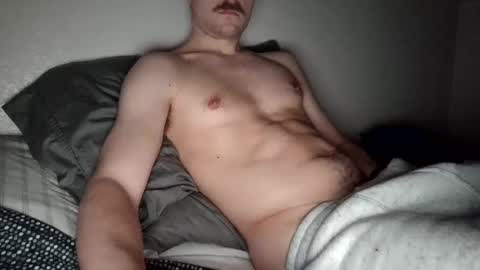 sweetlou22 online show from January 4, 4:33 am