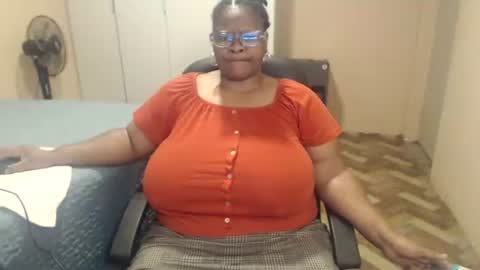 sweetnoziexxx online show from May 3, 5:46 am