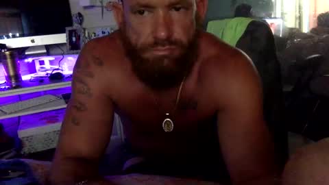 WeAim2PZzz online show from March 4, 11:00 pm