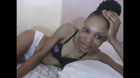 ESTHER online show from September 22, 9:13 am