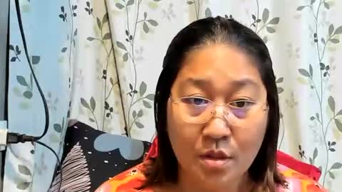 Snapshot of sweetpilipina88 chatting on October 26, 5:19 am MIA online show from October 26, 5:19 am