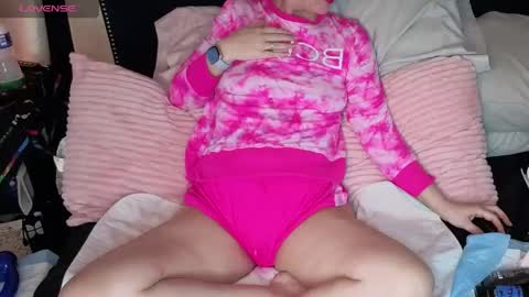 sweetpuddles online show from April 13, 3:49 pm