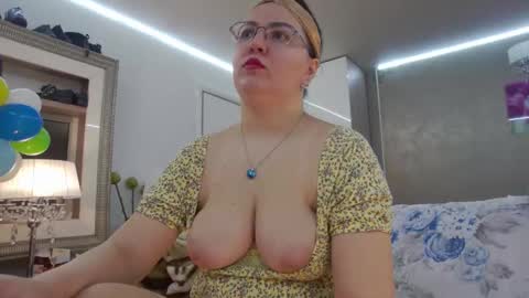SweetRaisa online show from February 21, 9:29 pm