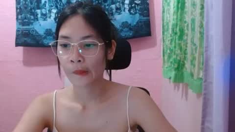 Mia online show from June 19, 5:13 am