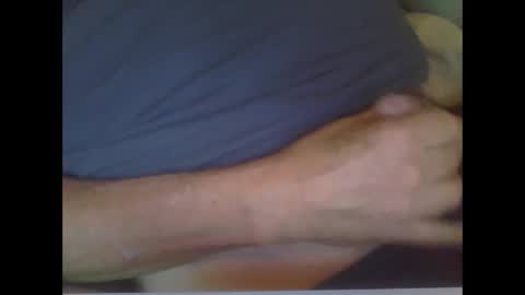 Snapshot of sweetsforu326 chatting on October 1, 11:20 am sweetbrowneyes623 online show from October 1, 11:20 am