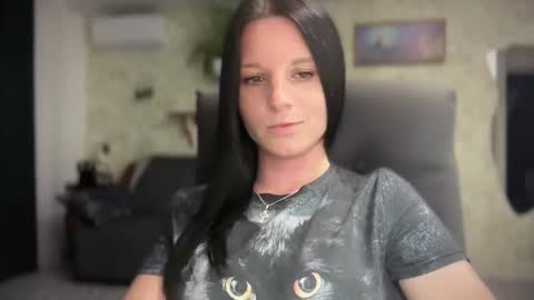 Sweet Shy online show from June 8, 6:20 pm