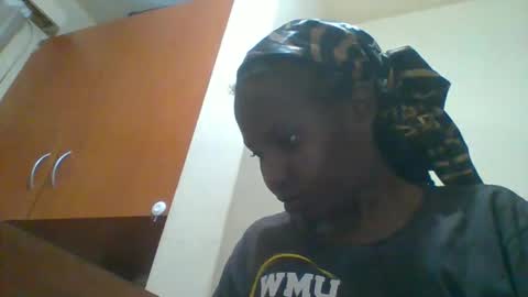 sweett_kimmie online show from April 22, 6:59 pm