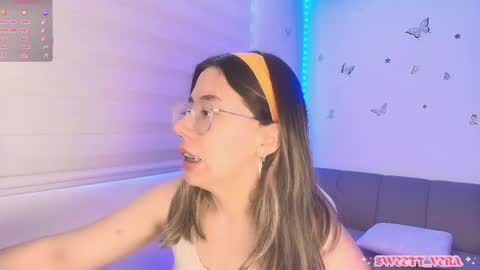 Veronica Independent Model online show from May 9, 2:45 pm