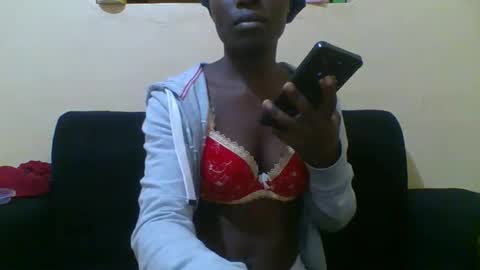 Snapshot of sweetvallerie chatting on October 27, 6:52 pm sweetvallerie online show from October 27, 6:52 pm