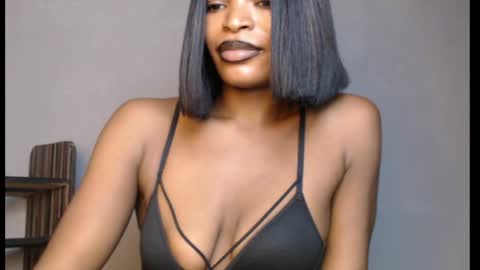 sweetxxboobsx online show from May 10, 8:43 am