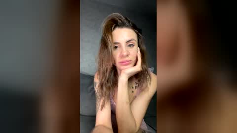 sweety_emilyjones online show from May 10, 2:01 pm