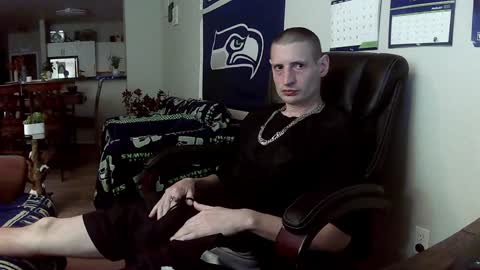 Snapshot of swelteringk chatting on December 22, 1:45 am Kile online show from December 22, 1:45 am
