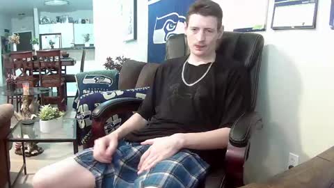 Snapshot of swelteringk chatting on March 11, 4:18 pm Kile online show from March 11, 4:18 pm