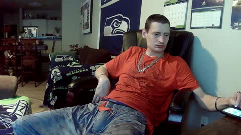 Snapshot of swelteringk chatting on January 20, 12:15 am Kile online show from January 20, 12:15 am