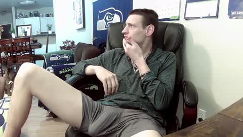 Snapshot of swelteringk chatting on January 29, 6:12 am Kile online show from January 29, 6:12 am