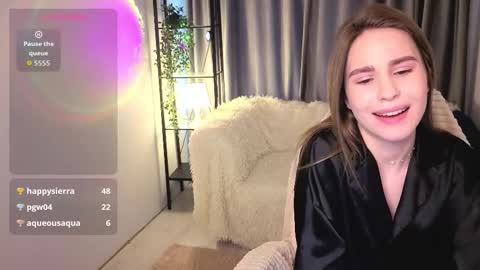 Snapshot of swetskitt chatting on October 13, 6:04 am Milana online show from October 13, 6:04 am