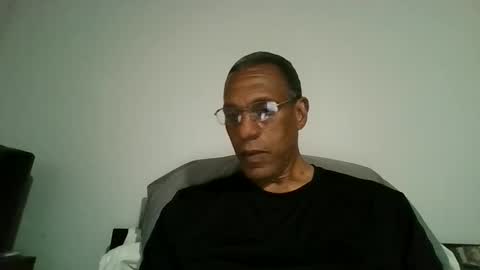 swimmerbod2495 online show from June 6, 1:00 am