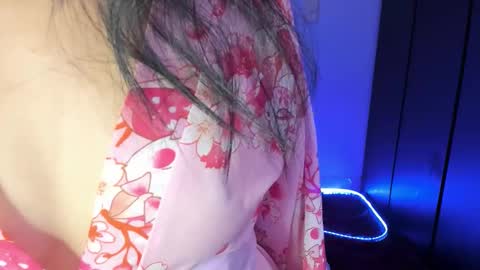 Snapshot of sylphy17 chatting on October 11, 11:48 am sylphy17 online show from October 11, 11:48 am