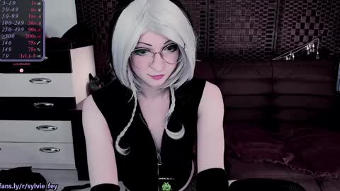Snapshot of sylvie_fey chatting on January 30, 12:07 am Sylvie online show from January 30, 12:07 am