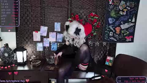 Snapshot of sylvie_fey chatting on February 13, 1:08 am Sylvie online show from February 13, 1:08 am
