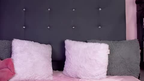 symphonny online show from March 1, 7:04 pm